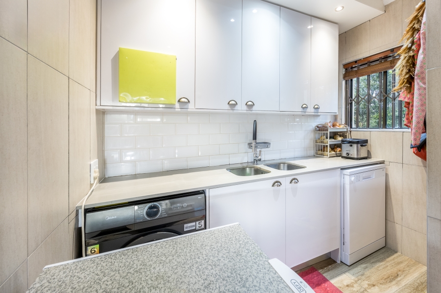 4 Bedroom Property for Sale in Loevenstein Western Cape